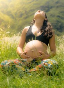 Stress and pregnancy: 9 tips to manage it