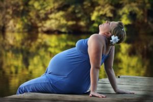 Stress and pregnancy: 9 tips to manage it