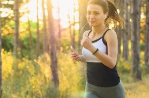  Cómo ejercitarse puede ayudar con la salud mental